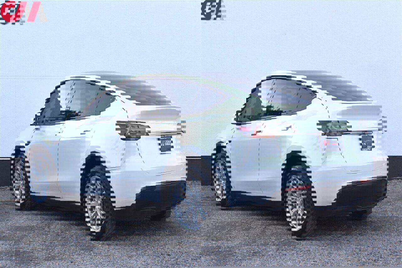 Used 2020 Tesla Model Y Long Range image 2