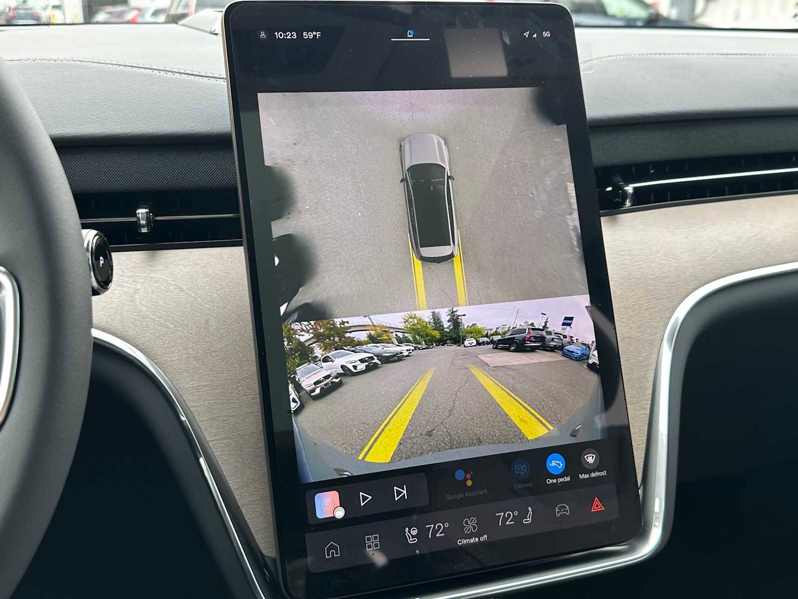 New 2025 Volvo EX90 Ultra w/ Protection Package Premier image 27