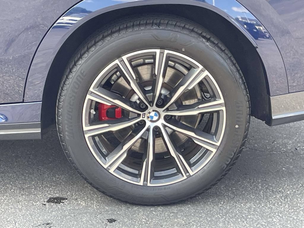 Used 2025 BMW X6 M60i AWD/4WD image 10