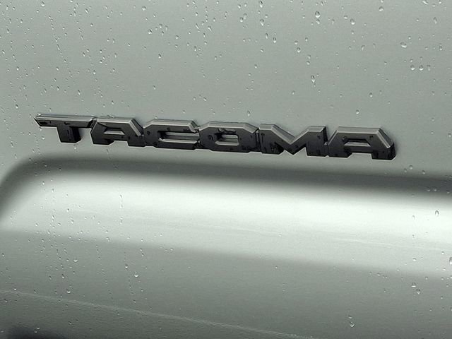 Used 2023 Toyota Tacoma TRD Sport w/ Advanced Technology Package image 30
