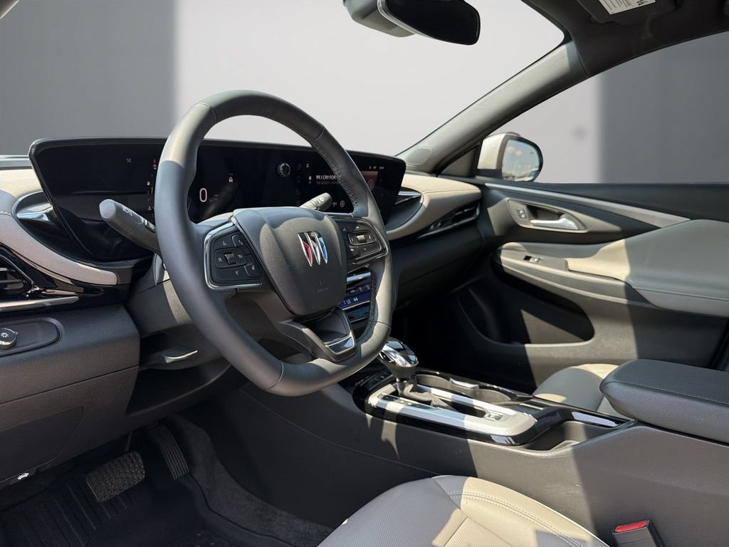 Certified 2025 Buick Envista Avenir FWD image 14