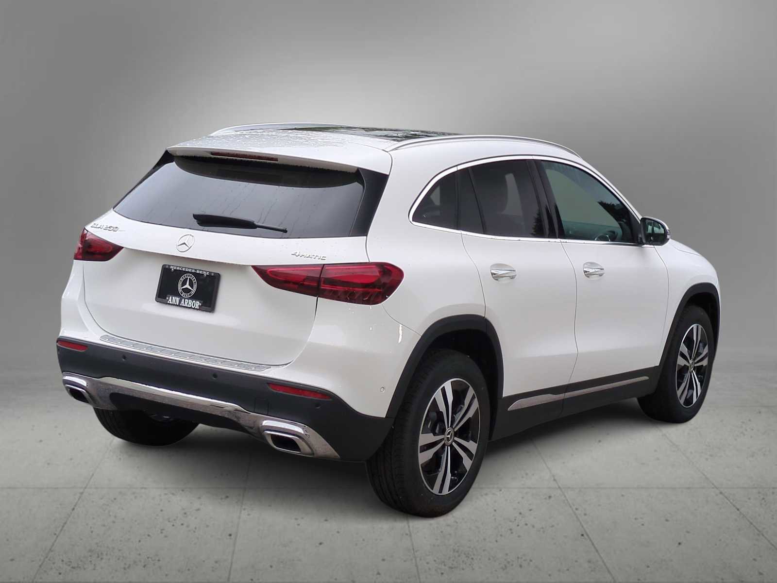 Used 2026 Mercedes-Benz GLA 250 4MATIC image 8