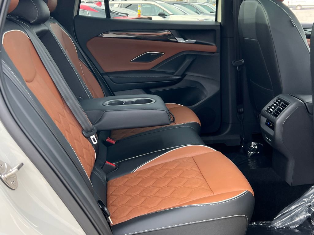 New 2026 Volkswagen Tiguan SEL R-Line image 14