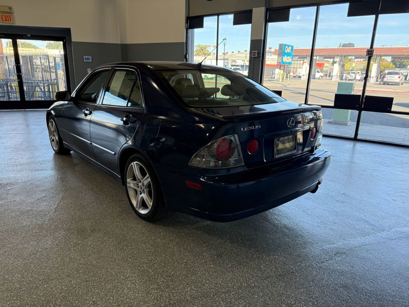 Used 2005 Lexus IS 300 RWD image 5