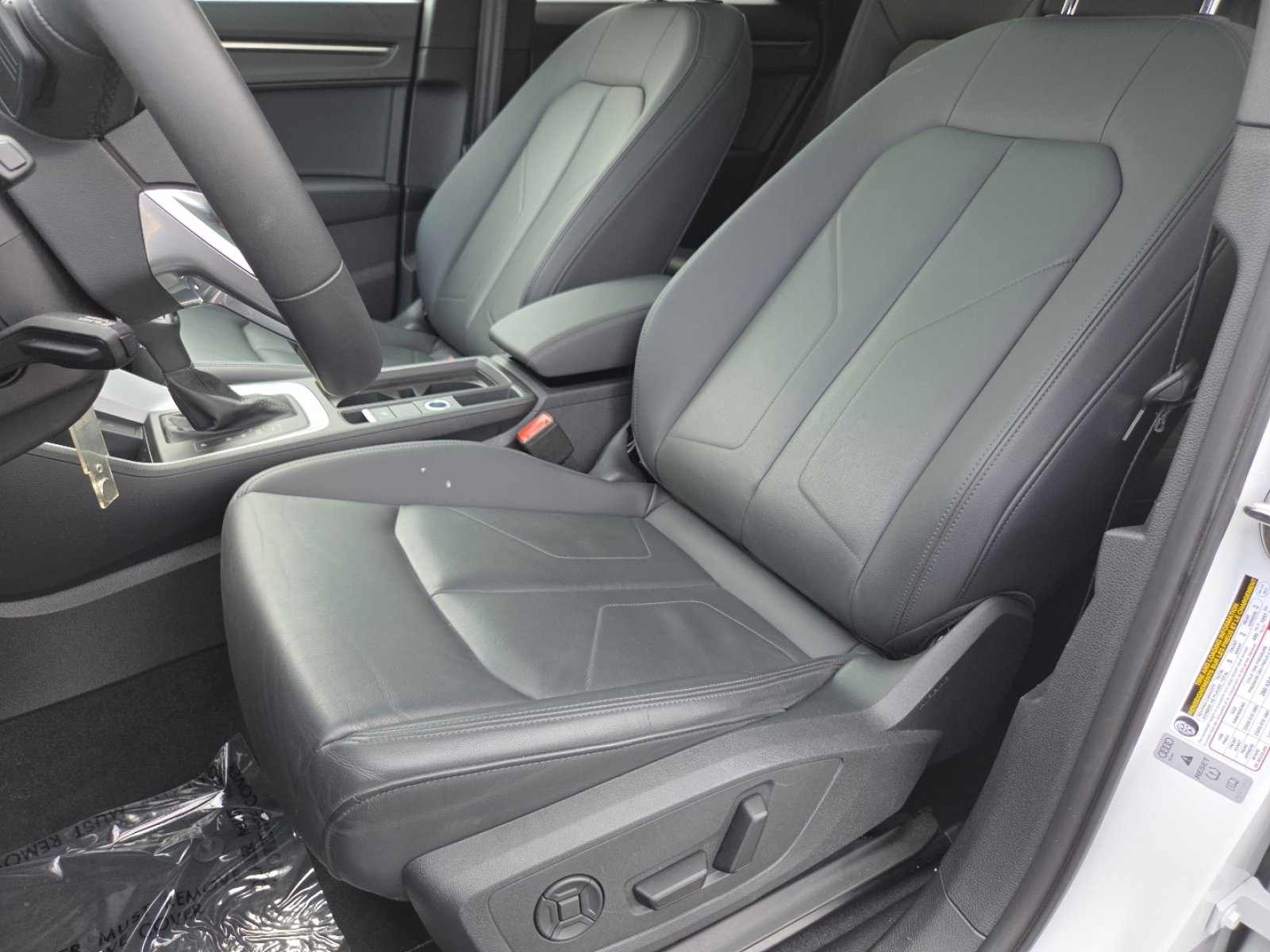 Used 2025 Audi Q3 2.0T Premium AWD/4WD image 27