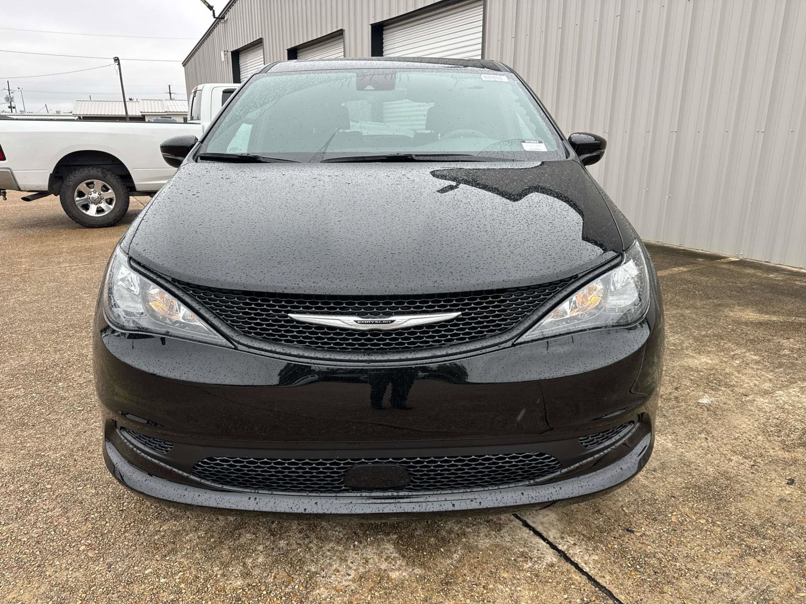 New 2026 Chrysler Voyager LX image 2