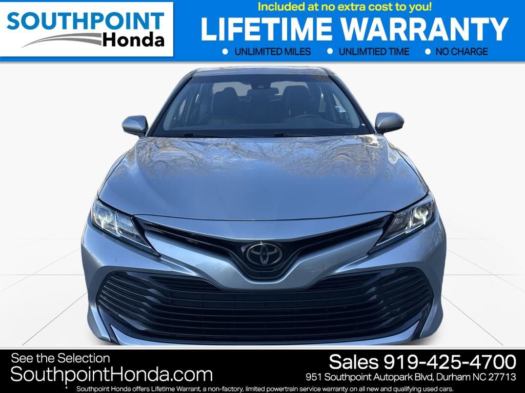 Used 2018 Toyota Camry LE image 2