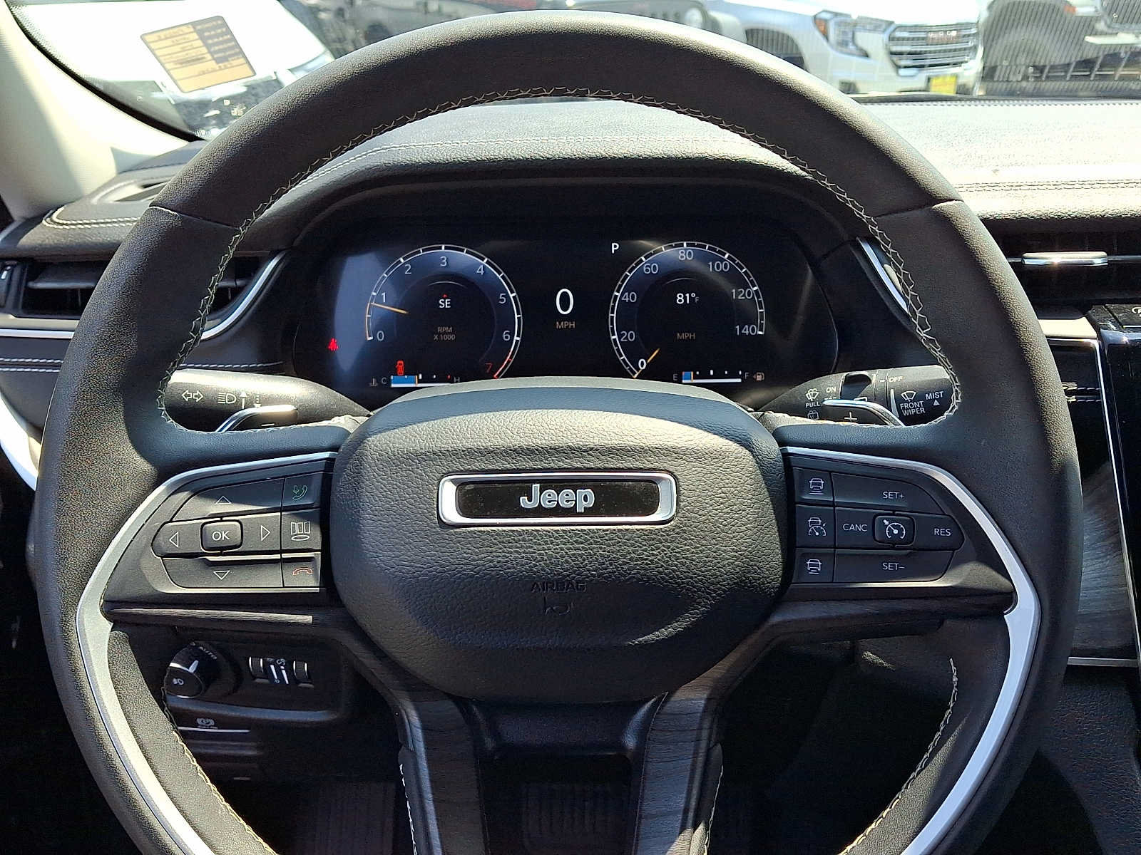 Certified 2023 Jeep Grand Cherokee L Limited AWD/4WD image 22