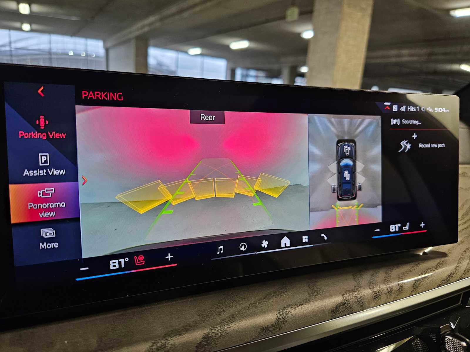 New 2026 BMW X7 M60i image 17