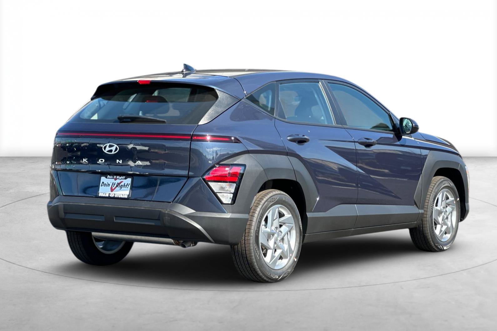 New 2027 Hyundai Kona SE FWD image 6