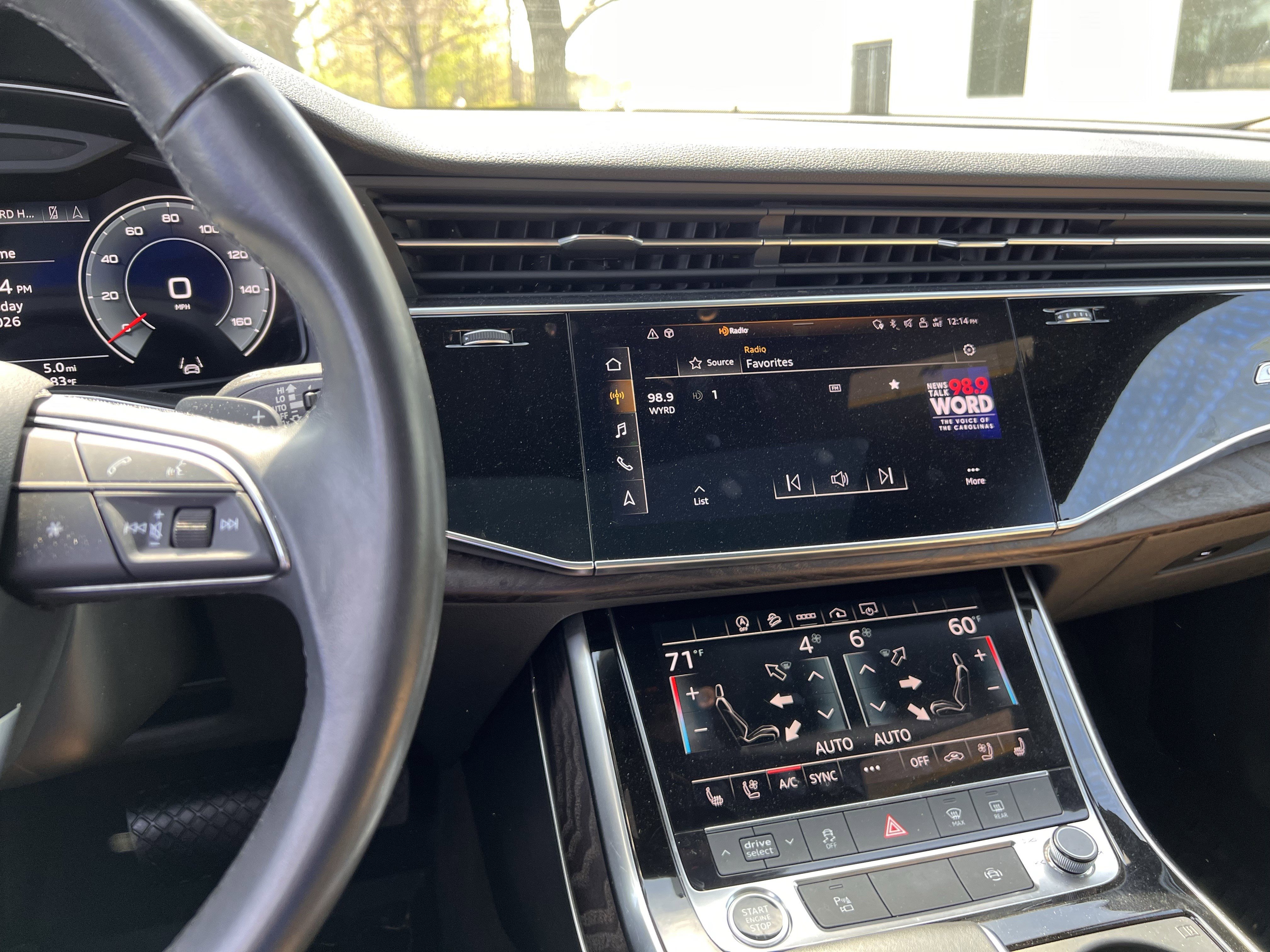 Used 2021 Audi Q8 Premium Plus w/ Premium Plus Package image 32