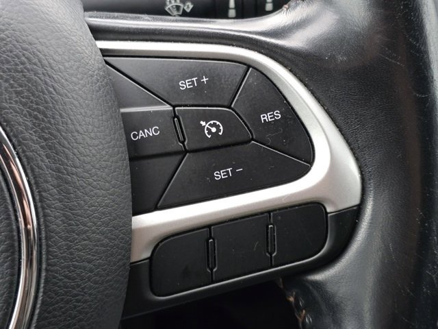 Used 2020 Jeep Compass Latitude image 14