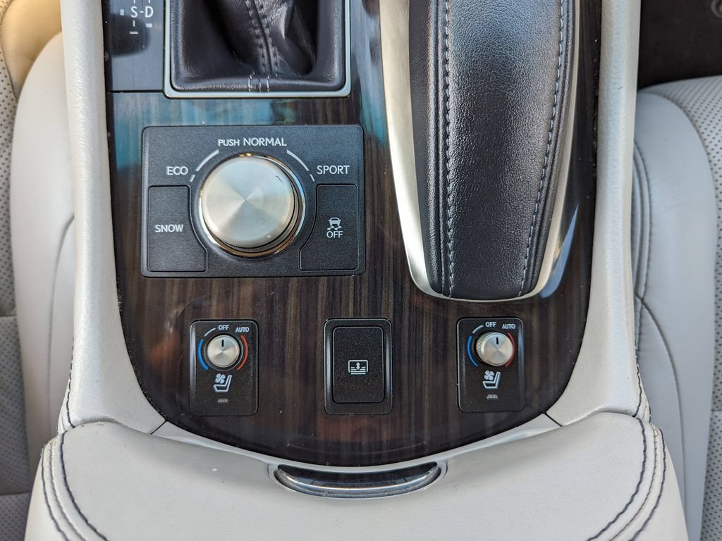 Used 2013 Lexus LS 460 AWD w/ Comfort Pkg image 28