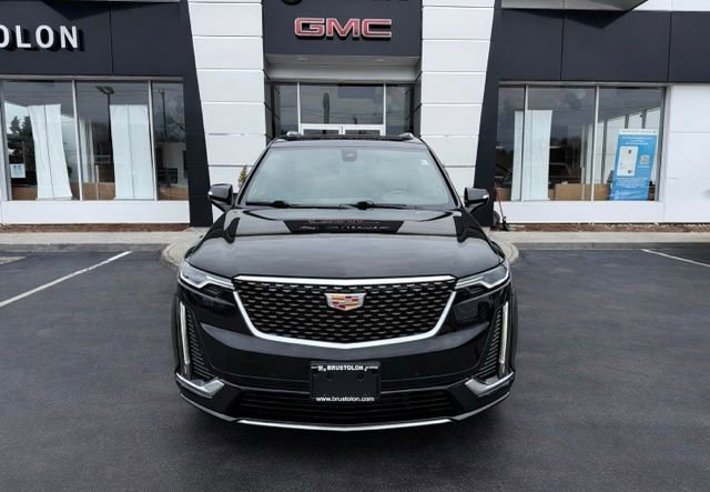 Used 2023 Cadillac XT6 Premium Luxury image 5