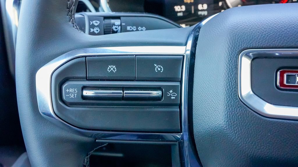 Used 2025 GMC Canyon Elevation w/ Convenience Package image 32