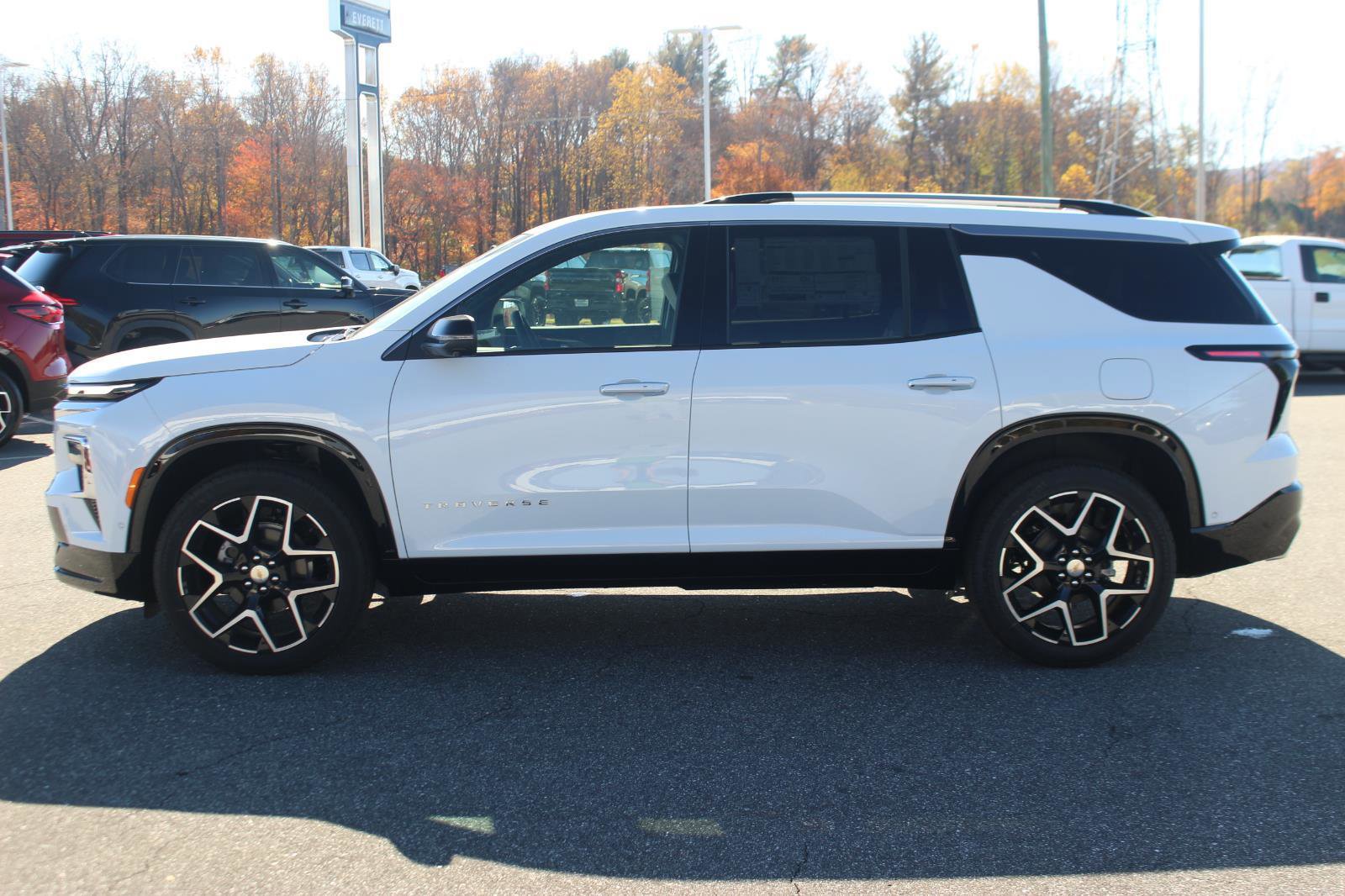 New 2026 Chevrolet Traverse High Country w/ LPO, Floor Liner Package image 4