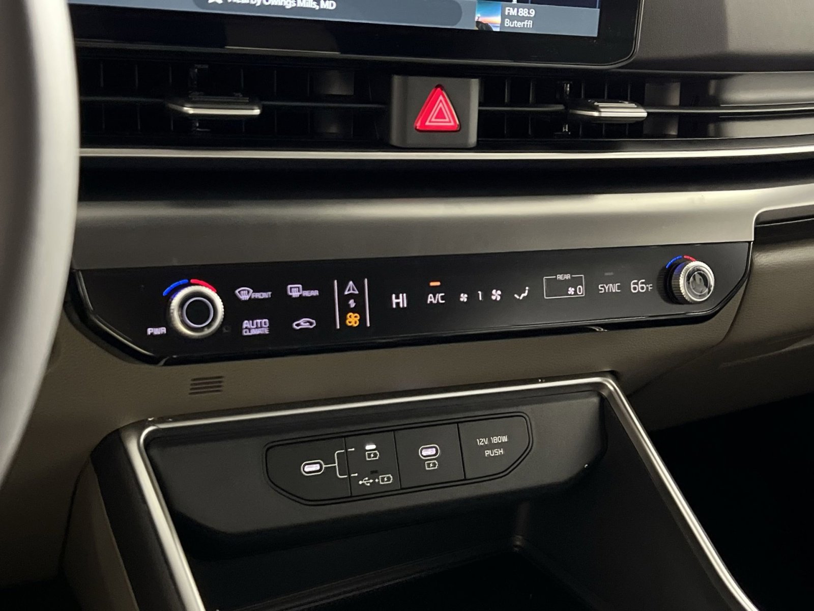 New 2026 Kia Carnival LXS image 19