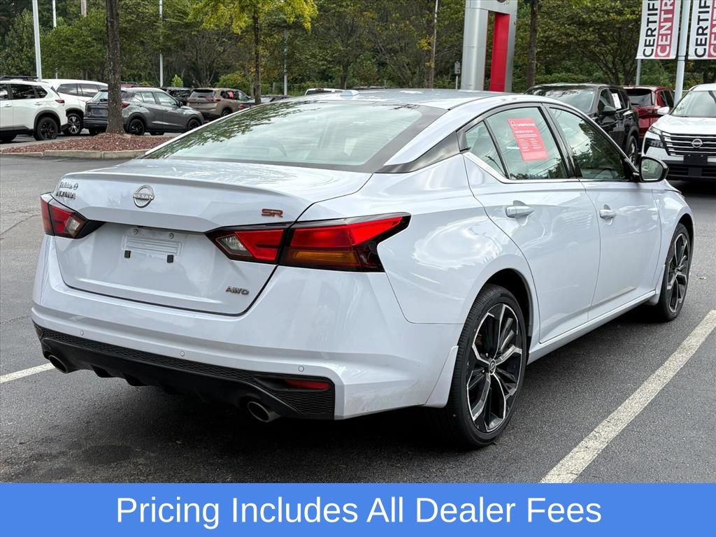Certified 2024 Nissan Altima 2.5 SR w/ SR Premium Package AWD/4WD image 7