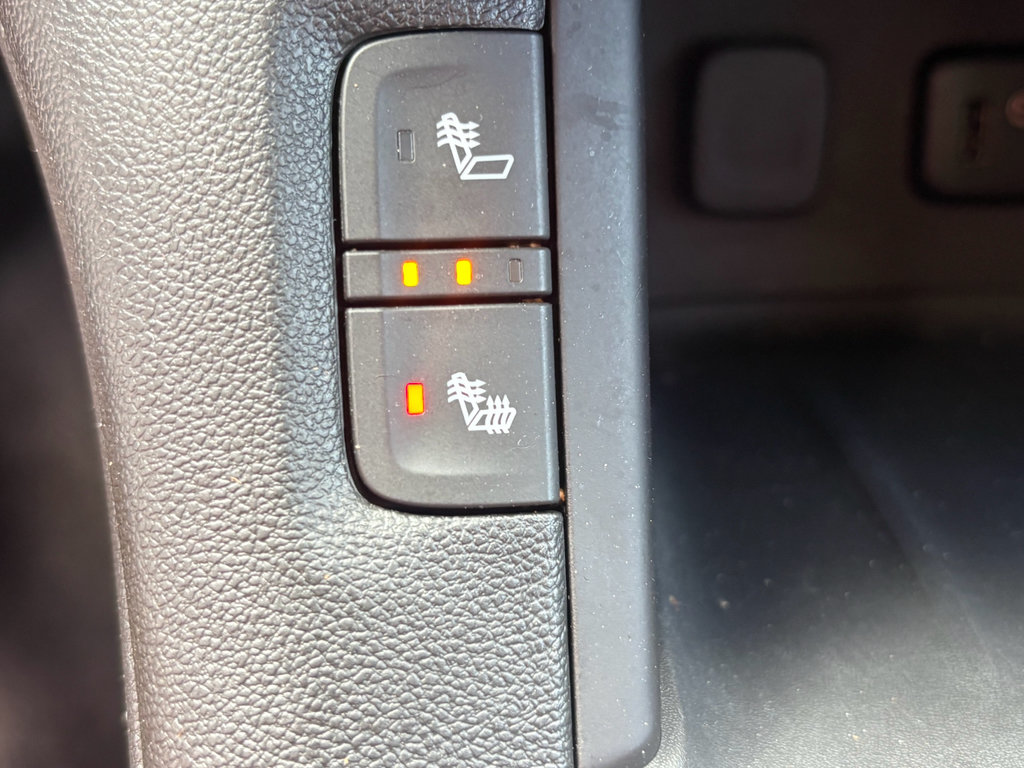 Used 2018 GMC Acadia SLE FWD image 19