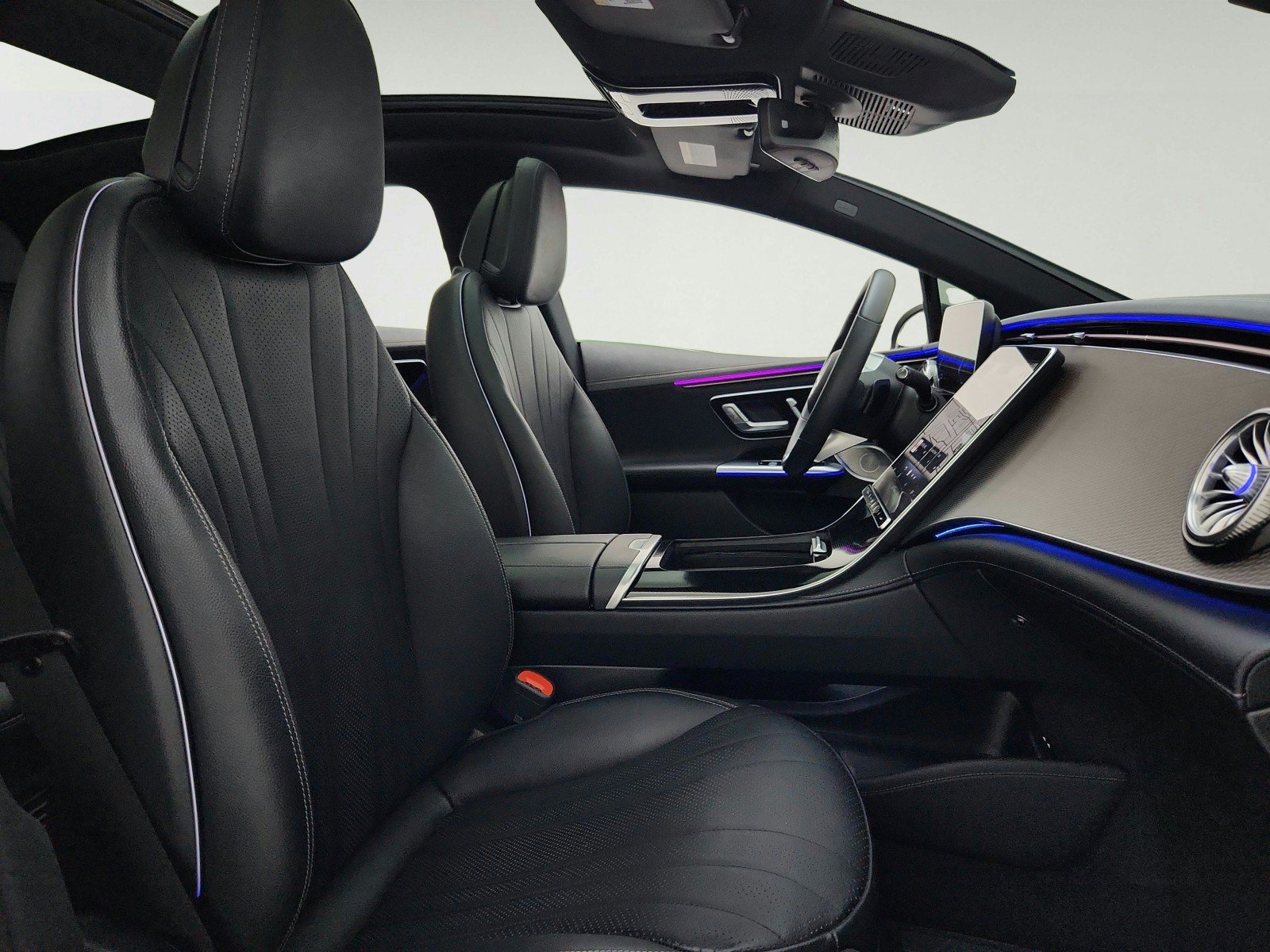 Certified 2023 Mercedes-Benz EQE 500 4MATIC Sedan image 25
