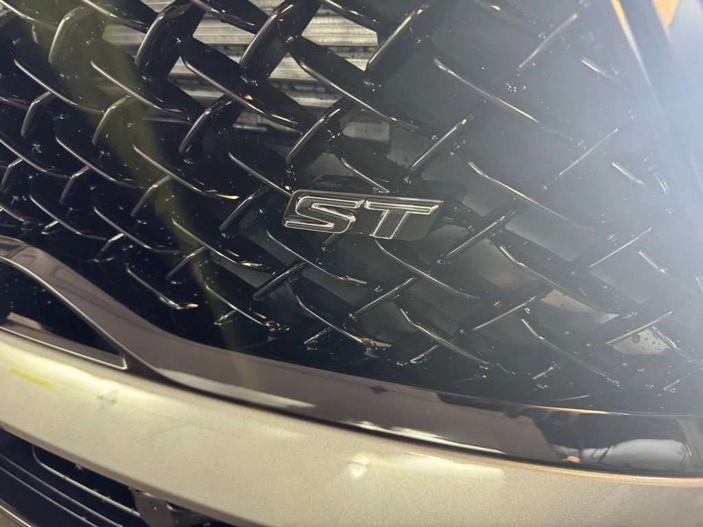 New 2026 Buick Enclave Sport Touring w/ Power Package image 11