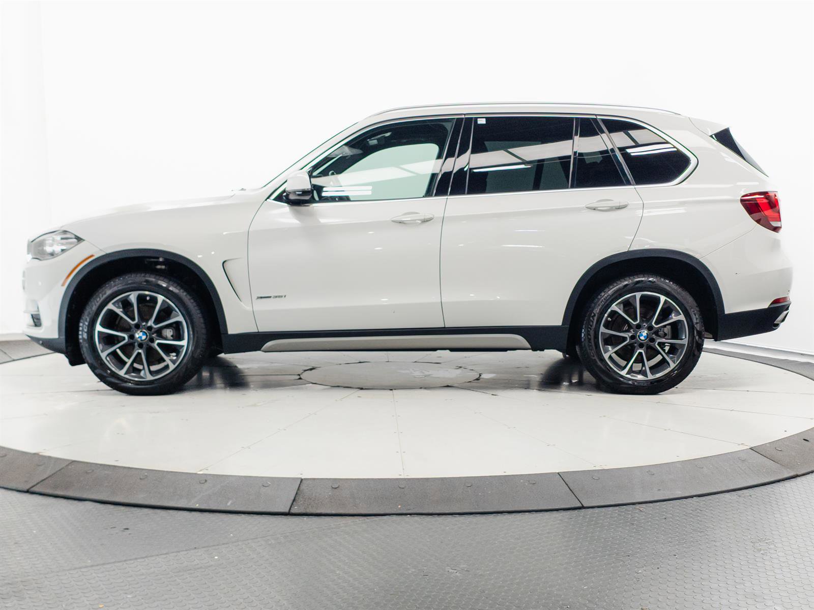 Used 2018 BMW X5 xDrive35i AWD/4WD image 8