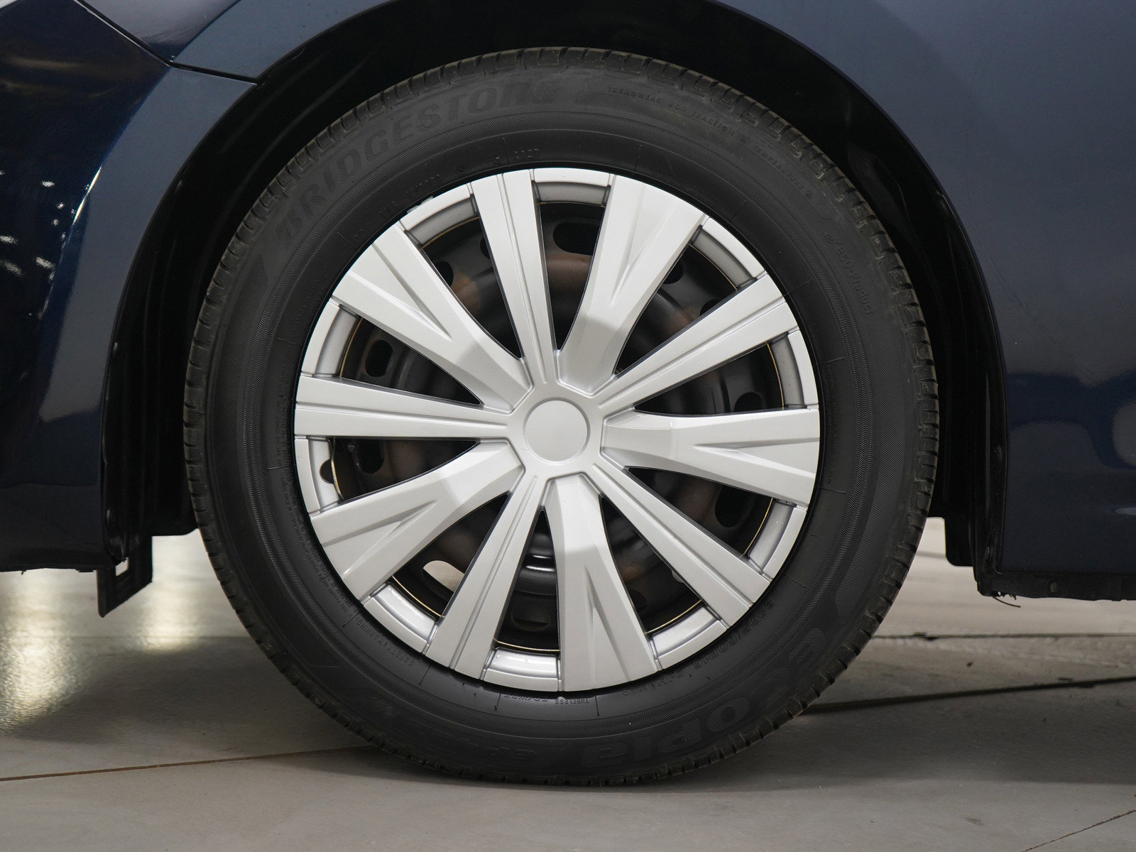 Used 2015 MAZDA MAZDA3 i Sport image 24