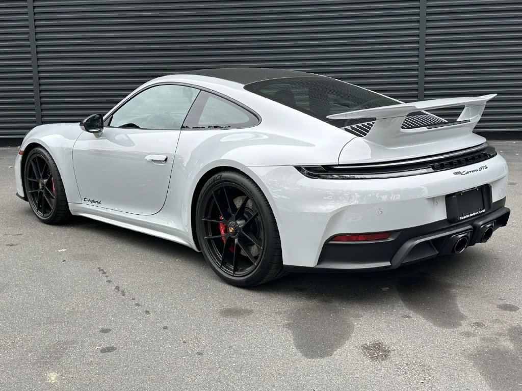 New 2026 Porsche 911 Carrera GTS RWD image 3