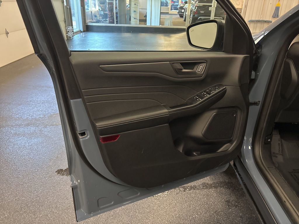 New 2026 Ford Escape Active w/ Cold Weather Package image 16