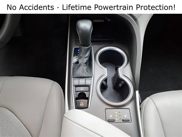 Used 2022 Toyota Camry XLE image 20