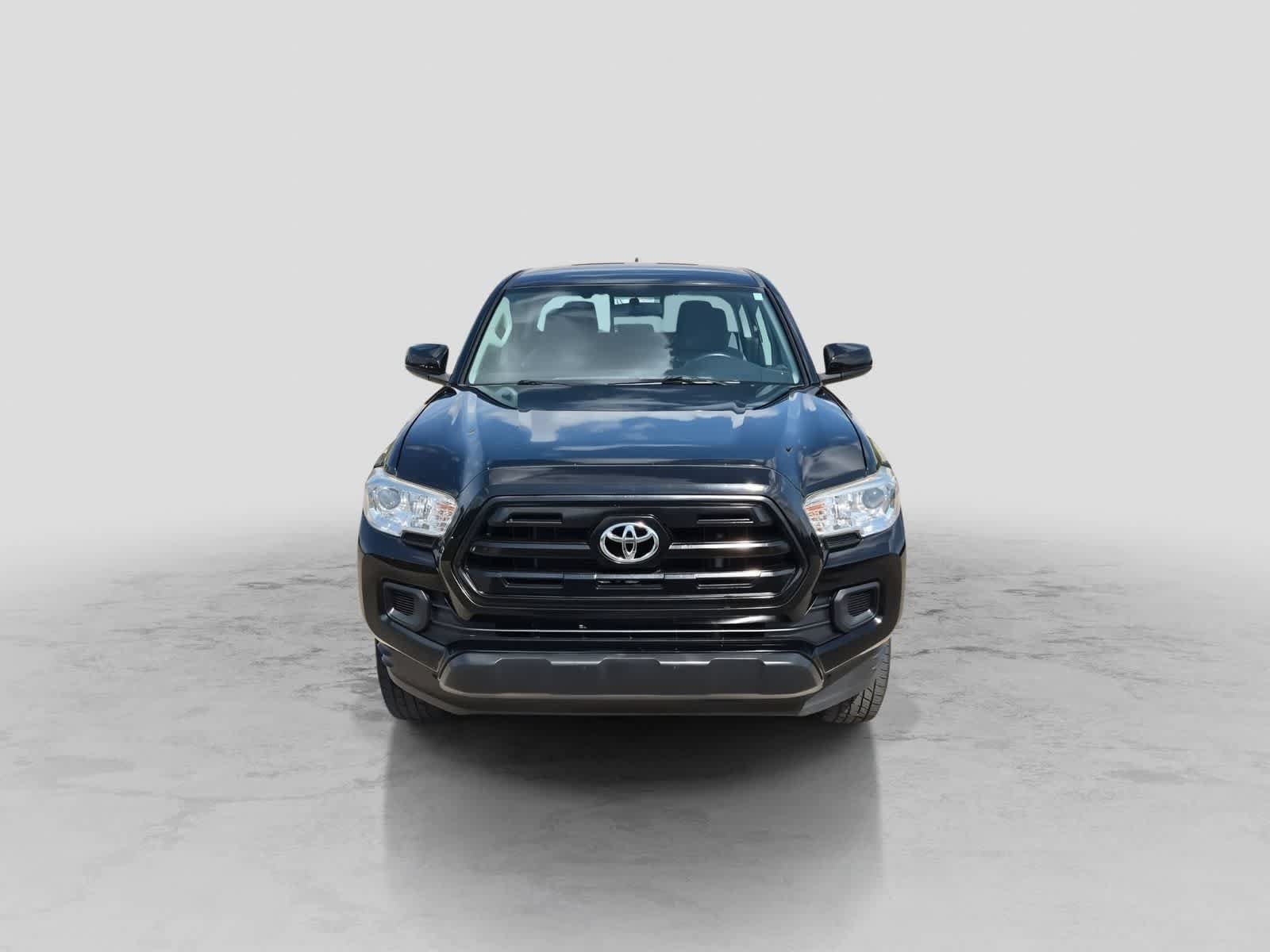Used 2017 Toyota Tacoma SR RWD image 3