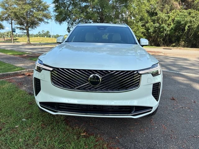 New 2026 Volvo XC90 B5 Core AWD/4WD image 2