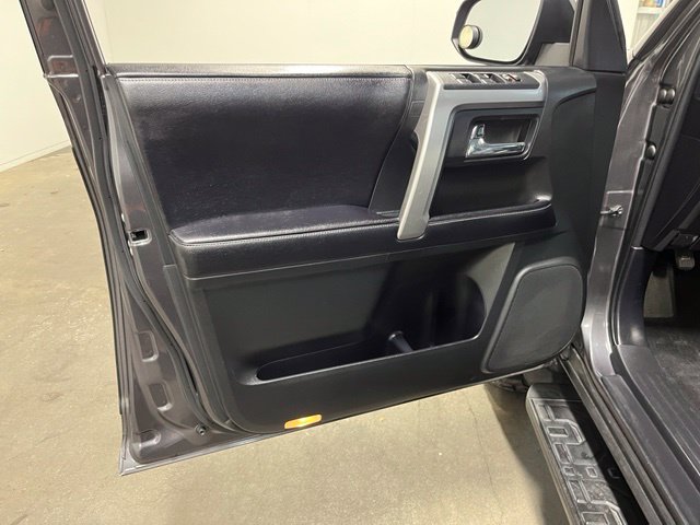 Used 2016 Toyota 4Runner SR5 Premium RWD image 25