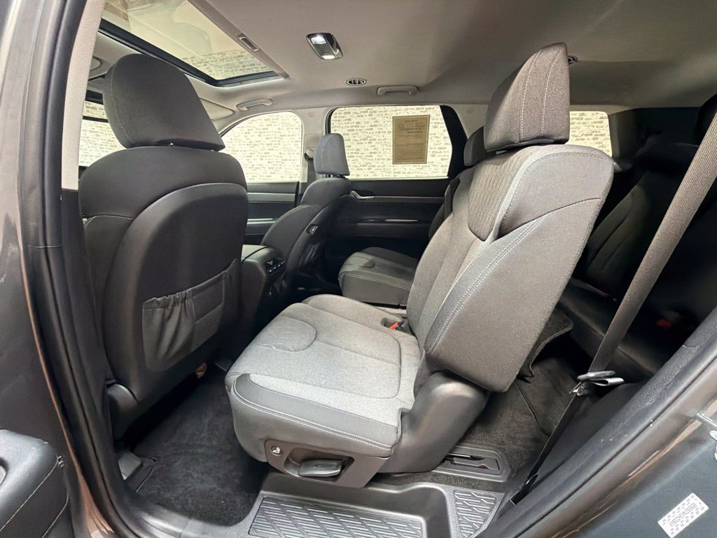 Used 2022 Hyundai Palisade SEL AWD/4WD image 16