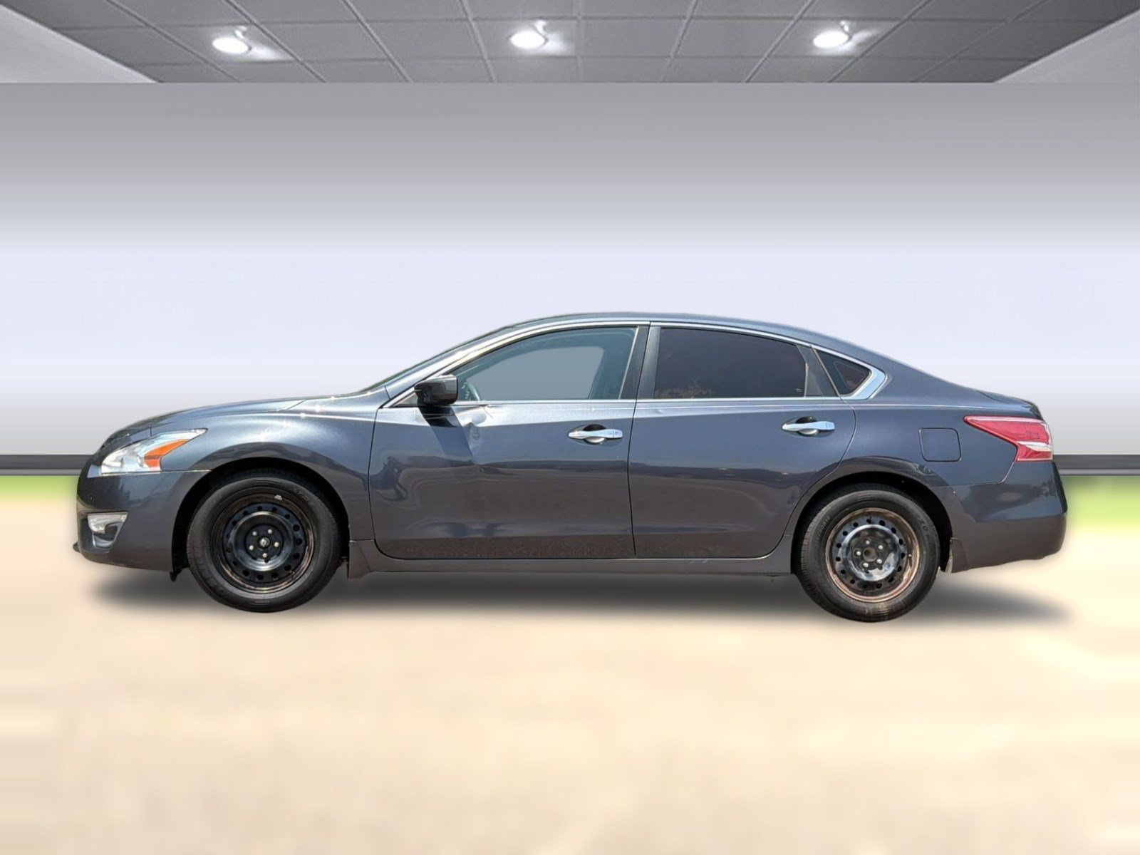 Used 2013 Nissan Altima 2.5 S FWD image 2