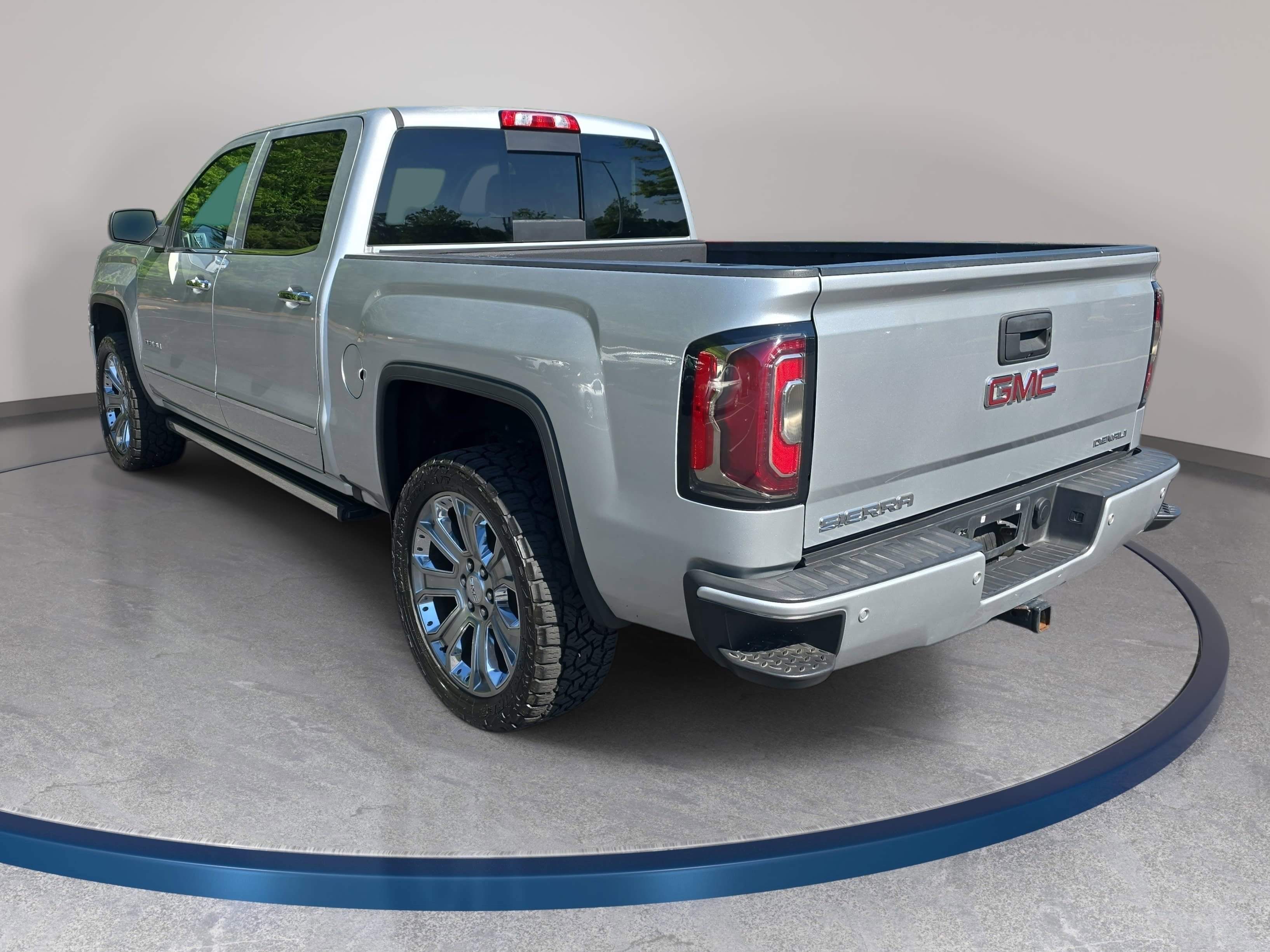 Used 2017 GMC Sierra 1500 Denali w/ Denali Ultimate Package image 7