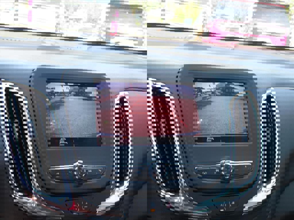 Used 2024 Chevrolet Equinox LT image 25