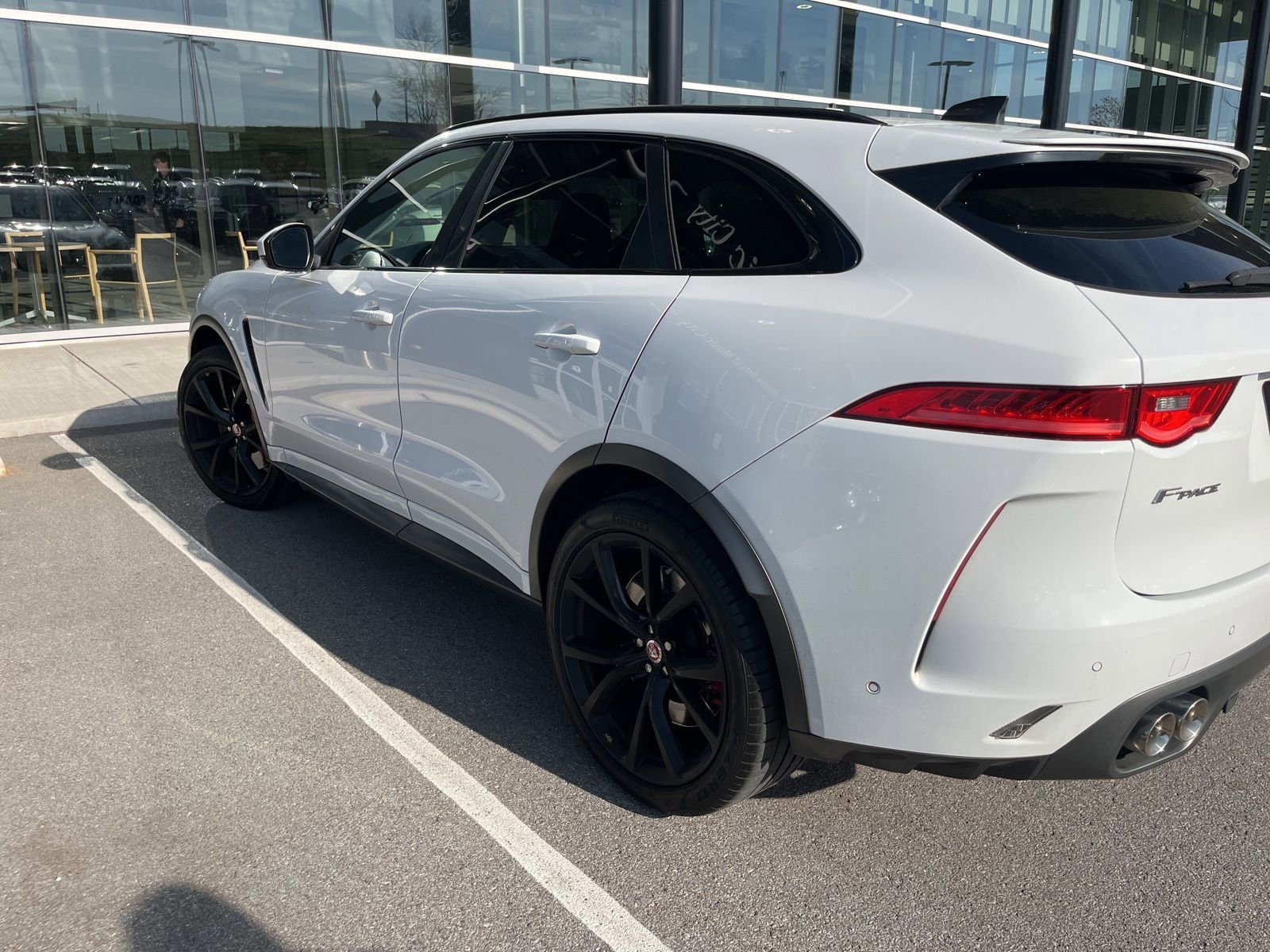 Used 2020 Jaguar F-PACE SVR image 9