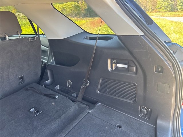 Used 2022 Ford Explorer XLT image 55