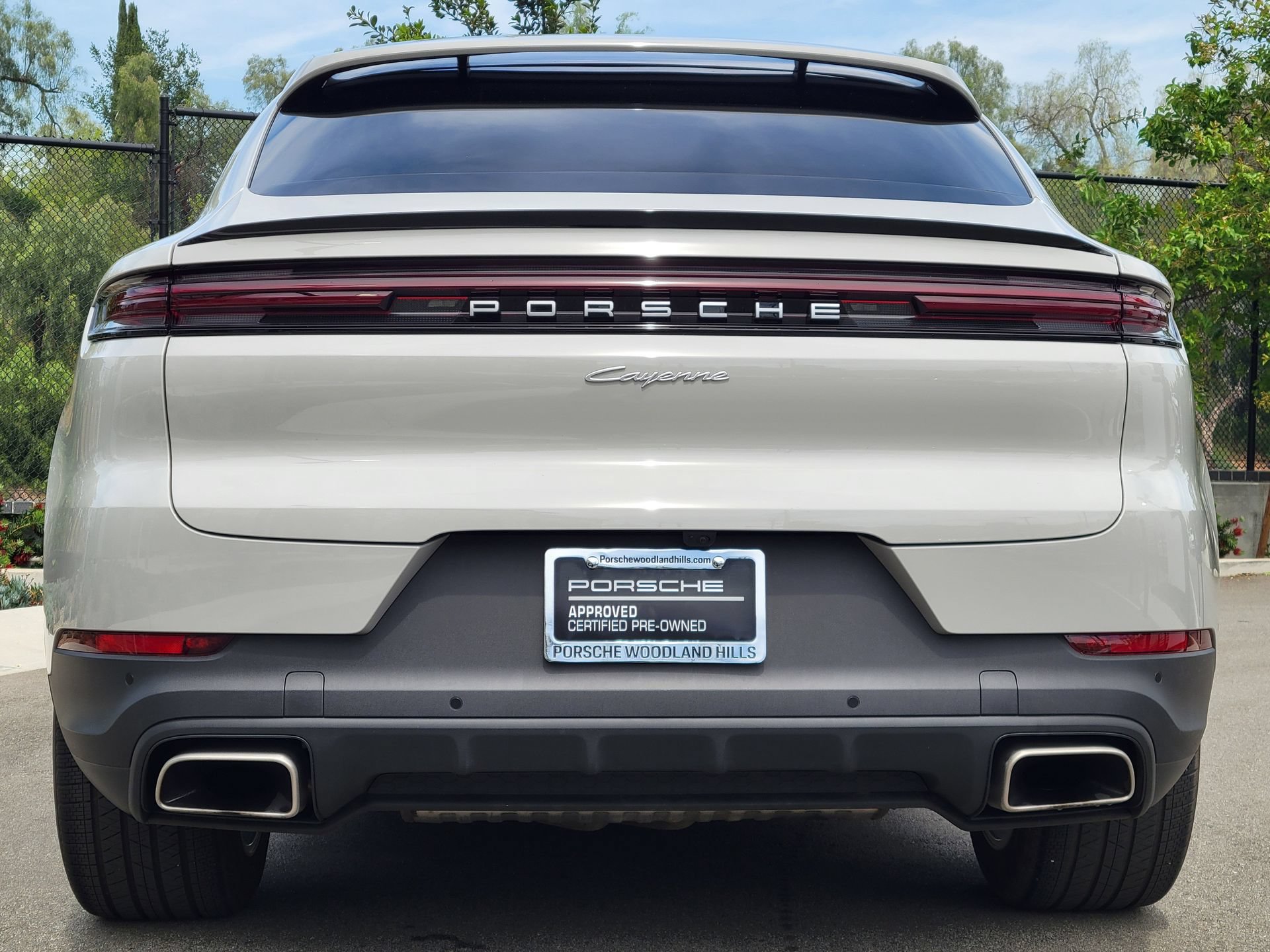 Used 2025 Porsche Cayenne Coupe AWD/4WD image 6
