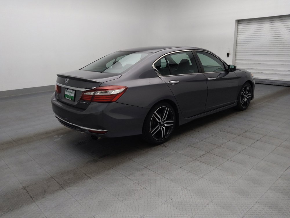 Used 2017 Honda Accord Sport image 10