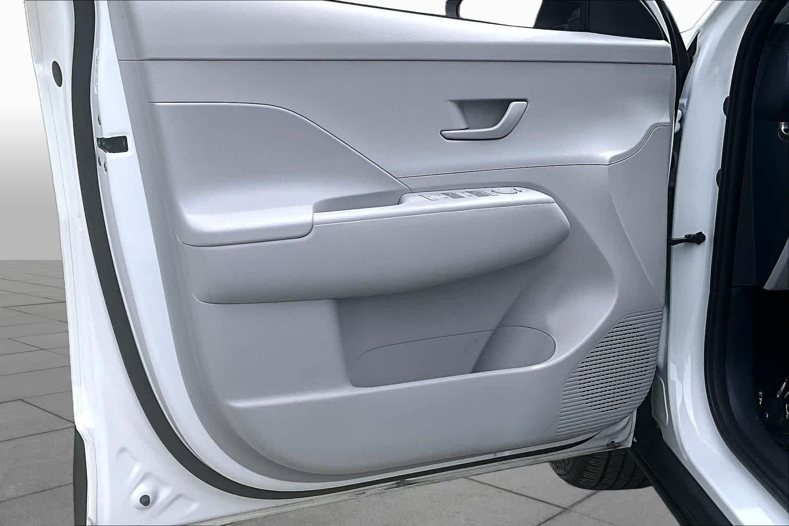 Used 2026 Hyundai Kona SEL Sport FWD image 22