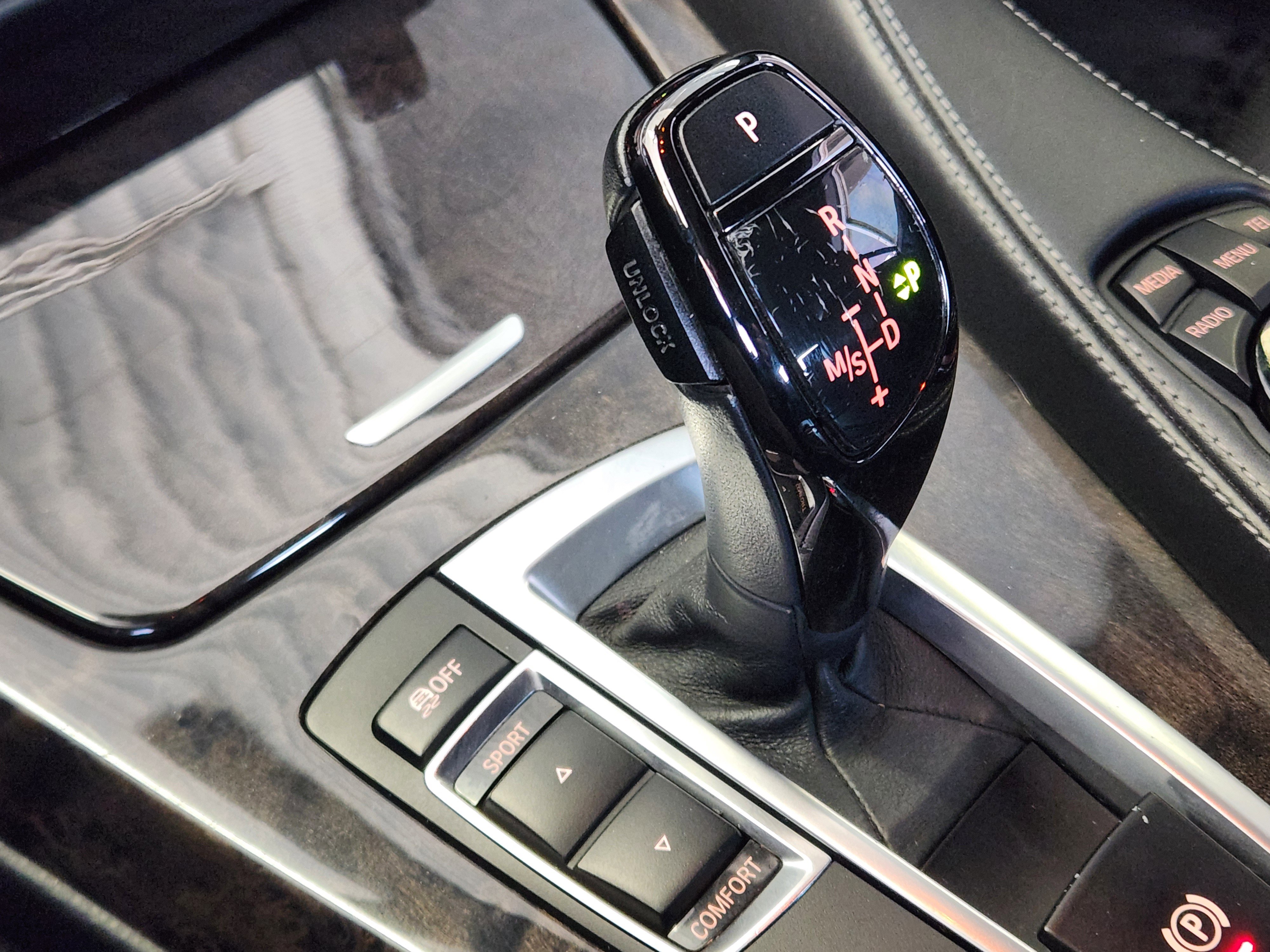 Used 2013 BMW 650i Convertible image 11