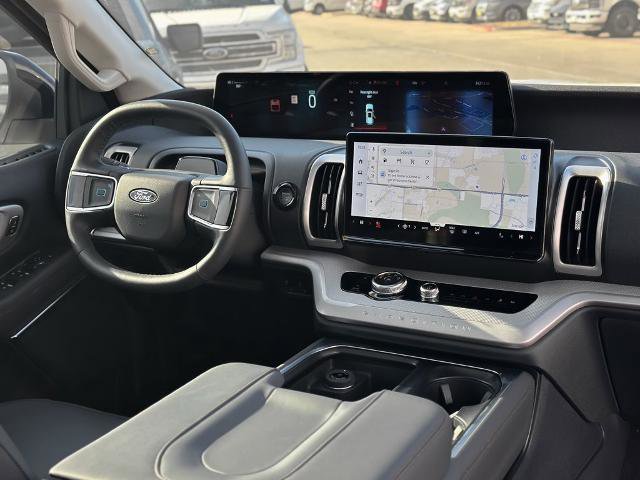 New 2025 Ford Expedition Active image 7