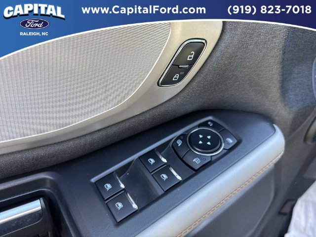 Certified 2025 Ford Expedition Active AWD/4WD image 21