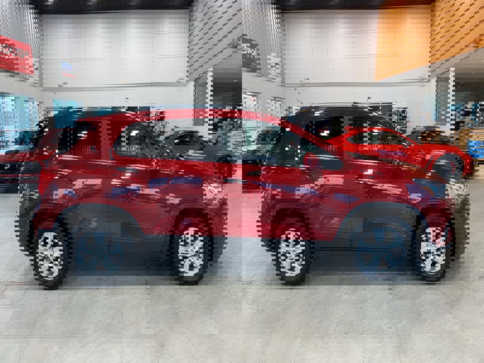 Used 2020 Chevrolet Trax LT w/ Driver Confidence Package image 6