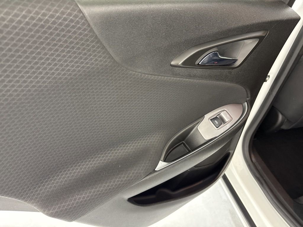 Used 2023 Chevrolet Malibu LT FWD image 25