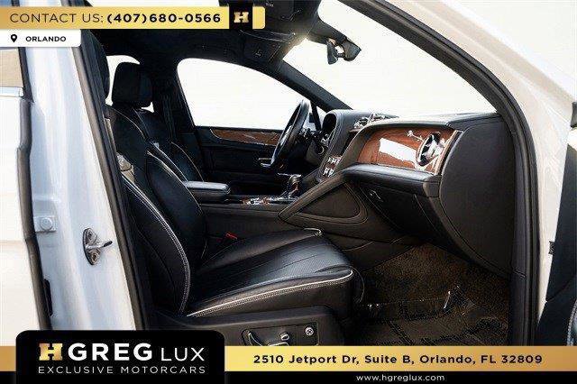 Used 2022 Bentley Bentayga AWD/4WD image 61