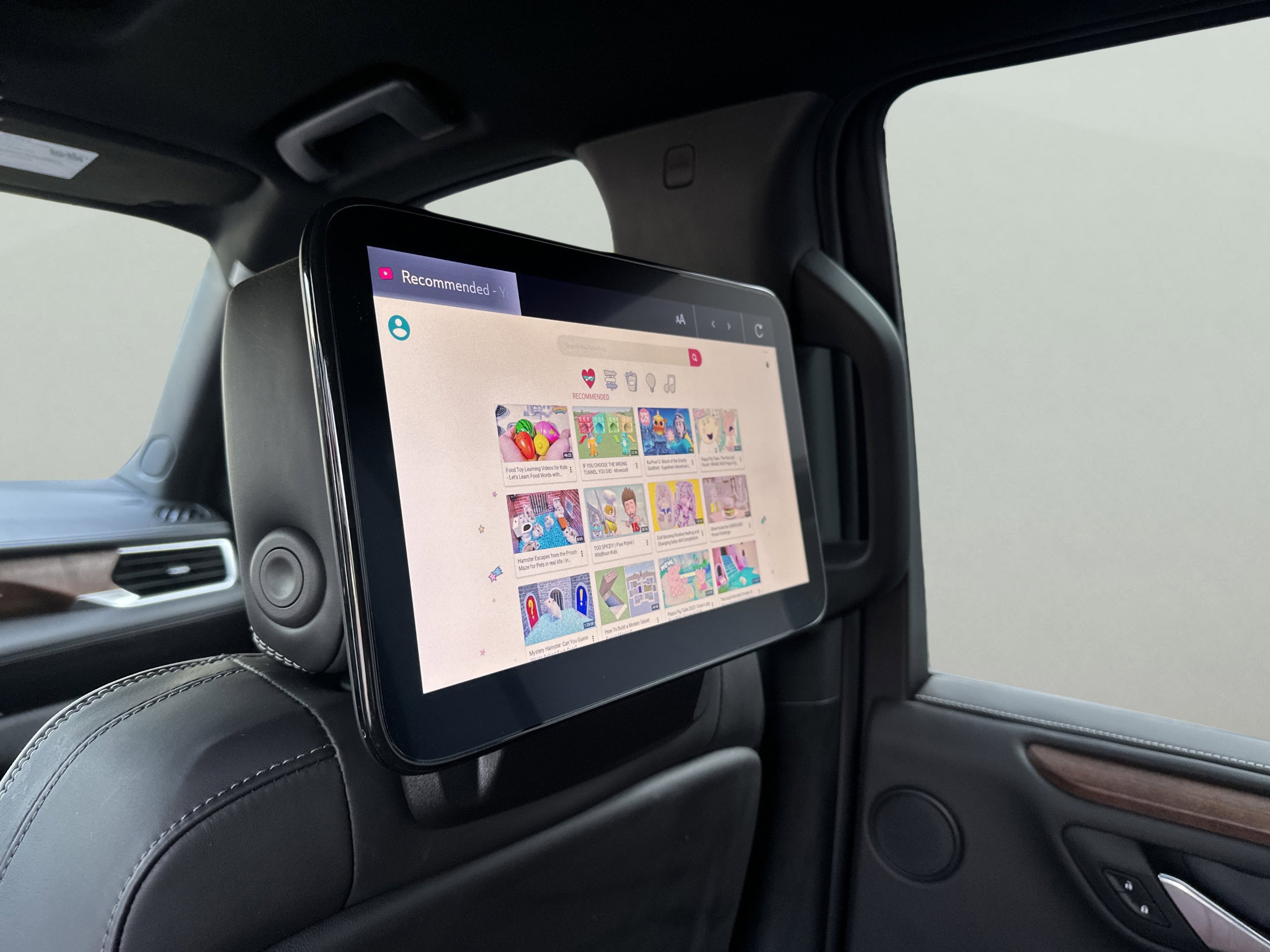 Used 2024 GMC Yukon Denali Ultimate image 9