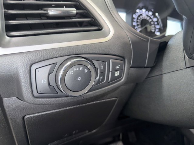 Used 2022 Ford Edge SEL w/ Convenience Package image 15